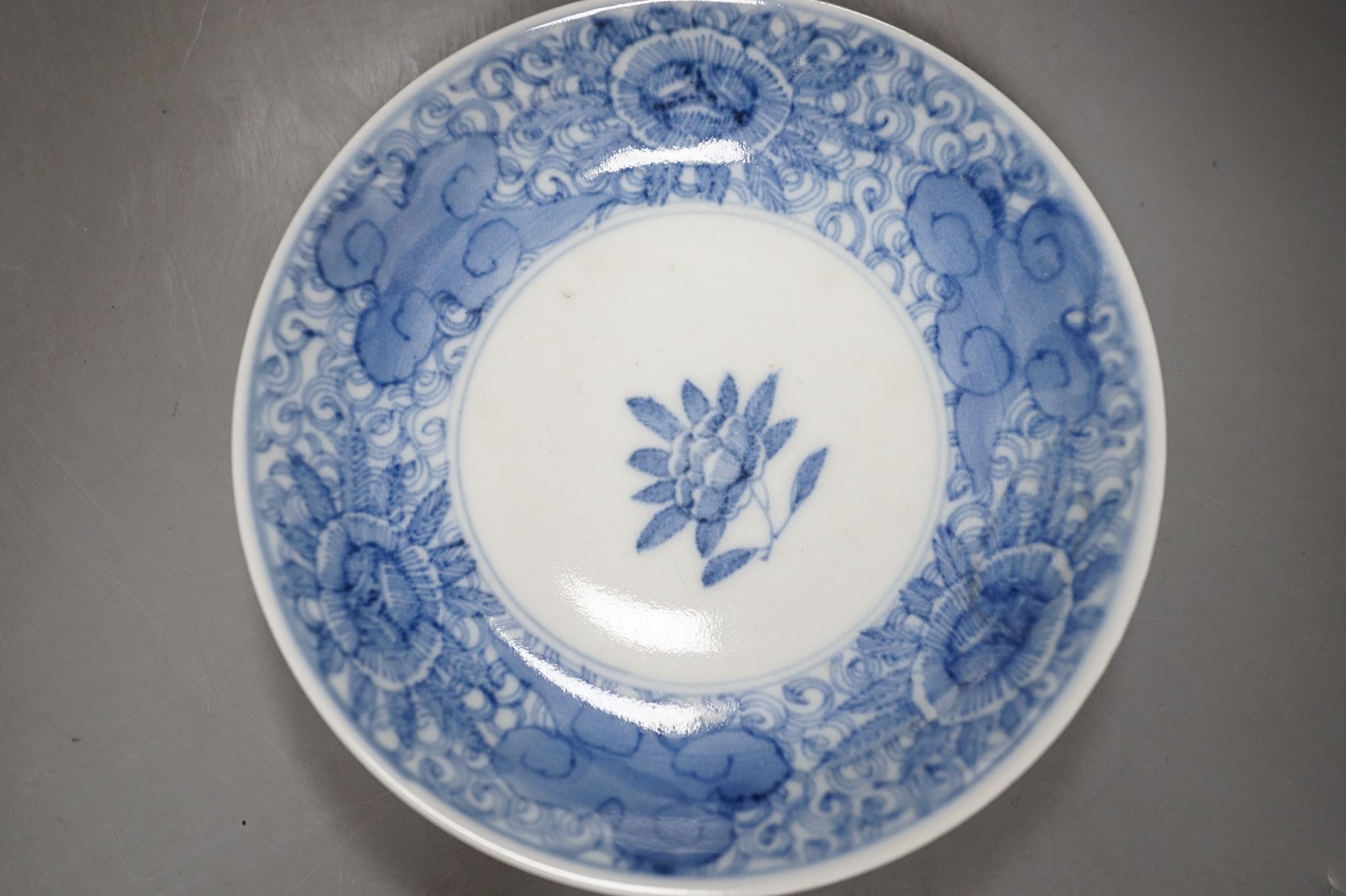 A group of Japanese porcelain tea wares and a rice bowl and cover